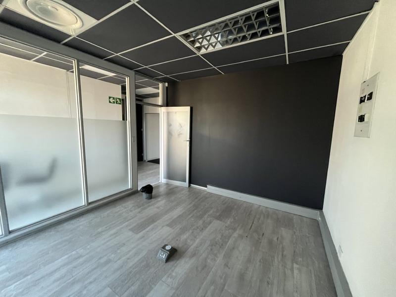 To Let Commercial Property for Rent in Montague Gardens Western Cape